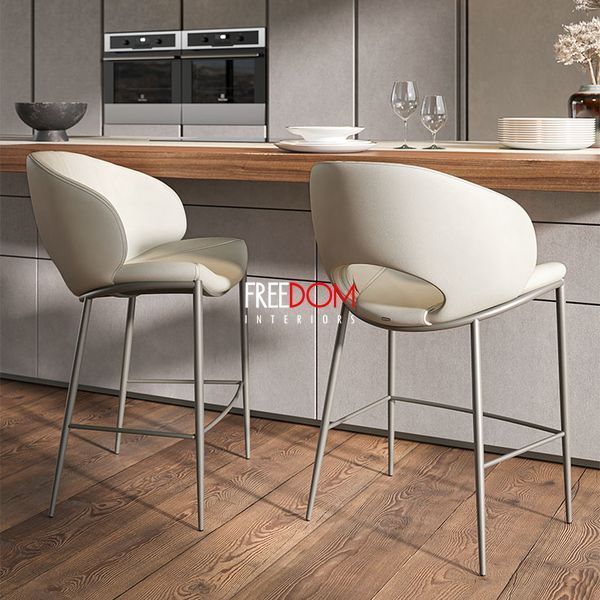 Freedom Muranda Барний стілець Miranda Cattelan – стиль і комфорт для Freedom Interiors