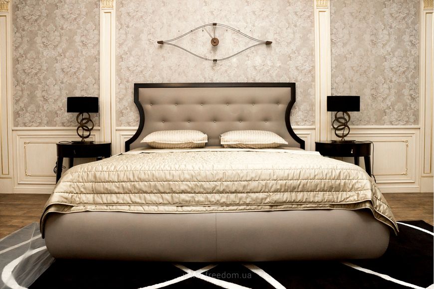 Комплект: кровать с сетью, 2 прикроватные тумбы, комод, зеркало Royale Selva Royale фото
