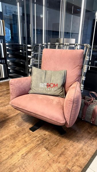 Кресло поворотное Cocoon Bergere Gamma Arredament Cocoon Gamma  фото